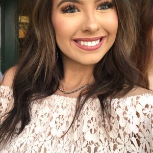 Meet your Posher, Baylee